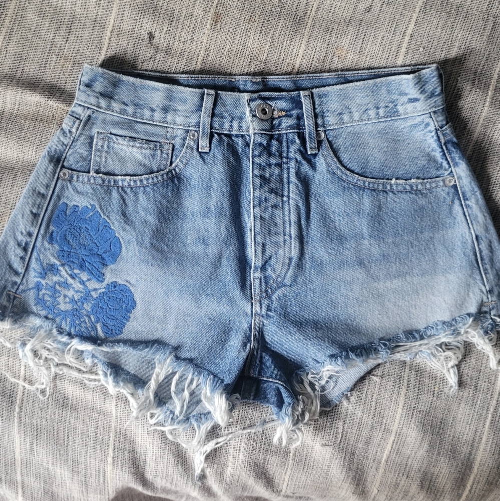Levi's High Rise Cut Off Shorts size 27